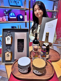 “4억 와인부터 1억 코냑까지”…롯데백화점, 초고가 설 선물로 승부수