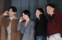 [포토]‘검은 수녀들’의 주연 배우들, 환한 미소로