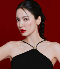 송혜교, 이렇게 예쁜 이유가 있었네! 지인이 인증한 母 미모