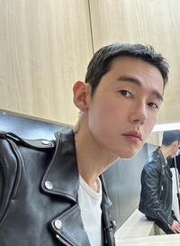 허지웅, 법원 습격한 극우 작심 비판 “폭도 발자국 가득, 철저한 수사 필요” [전문]