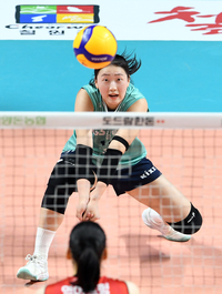 [포토]GS칼텍스 권민지의 서브 리시브