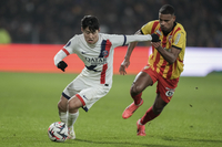 화려한 드리블 막을 방법은 거친 반칙뿐, ‘부상 위험’ 이강인 조기 교체…맨시티전 필승 카드 출격?