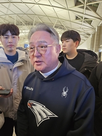 “수비 약하다” 김경문 감독 ‘쓴소리’→캠프 ‘강훈련’ 예고…“달라지려면 많이 해야” [SS현장]
