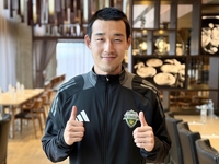 “밑바닥 찍었다, 180도 바뀌어야…전북 만나면 다시 쫄게 해야 한다” ‘경각심’ 강조한 송민규[SS방콕in]