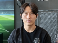 부잣집 도련님에서 산전수전 다 겪은 11년 차 베테랑으로…장윤호 “1부 무대 그리웠어, 전북 팬에게 성장한 모습 보여드리고 싶다”[SS방콕in]