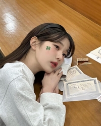 장원영, 취미생활 최초공개…날아오른 ‘초역 부처의 말’