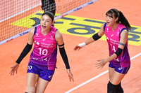 지치지 않는 김연경, ‘특급 조력자’ 정윤주까지…흥국생명을 지탱하는 OH 듀오