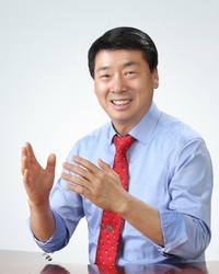 ‘명심판→CEO’ 기호 1번 권종철 “사비도 출연, WK리그 진정한 프로화 내게 맡겨달라” [여자연맹 선거 D-1]