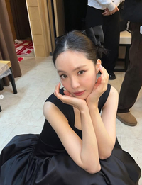 ‘블랙나은’ 손나은, 블랙 드레스로 뽐낸 고혹美 [★SNS]