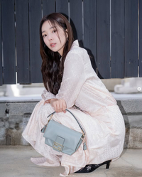 트와이스 모모, 우아함 가득 ‘S라인 드레스’ [★SNS]