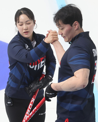 컬링 믹스더블 김경애-성지훈, 개최국 中과 결승행 길목서 리턴매치 [하얼빈AG]