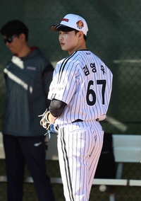 ‘80~90%’인데 151㎞라니, LG 슈퍼루키 ‘펄펄’…“오버하지 않게 제어中” [SS시선집중]