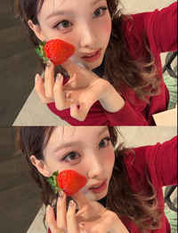 트와이스 나연, 딸기 요정으로 변신 [★SNS]