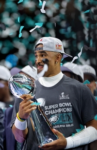 ‘왕조 킬러’ 필라델피아, 8년 만에 슈퍼볼 우승…‘3연패’ 노리던 최강 캔자스시티 40-22 완파