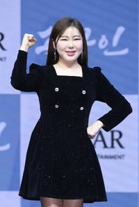 [포토]송가인, ‘정규 4집 파이팅!’