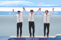 이승훈 ‘살아있네’ 팀 추월 은메달로 역대 최다 메달 주인공 등극[하얼빈AG]