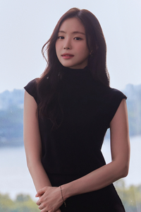 YG “손나은, 휴대폰 해킹범 금전 요구 협박→경찰 수사” [공식]