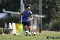 패배에도 소득 있다 ‘유스 맛집’ 광주 신형 엔진 강희수의 발견…이정효 감독 새 페르소나?