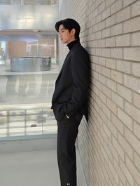 “수트가 찰떡!” 김수현, 시크함과 댄디함의 정석!