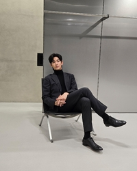 생일 맞은 김수현, 방 꽉 채운 ‘어마어마한 생일선물’