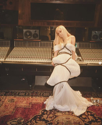 블랙핑크 로제, 우아한 화보 공개...한국음악저작권협회 탈퇴 후 글로벌 행보