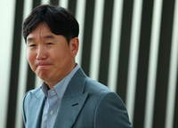 ‘20일 출국 이틀 만에’ 대표팀 류지현 감독, 빙부상으로 22일 대만에서 조기 귀국