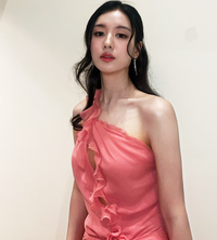 ‘공주님이야?’ 안은진, 다이어트로 더 완벽해진 눈코입 [★SNS]