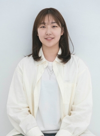 김민주, ‘그 시절, 우리가 좋아했던 소녀’ 리메이크작 캐스팅…럭키비키 여고생