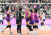 [포토]IBK기업은행에 승리한 흥국생명, 우승까지 승점 단 1점!