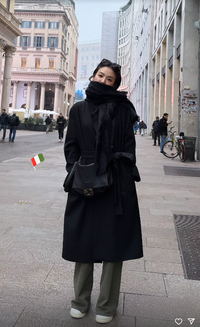 “역시 송혜교!”...송혜교, 밀라노 거리에서 빛난 우아한 올블랙 패션