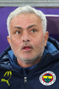 “원숭이처럼 날뛰었다” 모리뉴, 이번엔 인종차별 논란