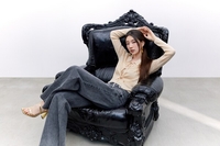 수지는 벌써 봄을 입었네