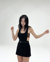 귀엽게 “냐옹” 외친 혜리, 시크 혹은 심드렁[★SNS]