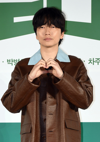 [포토]하트 만들어 보이는 이동휘