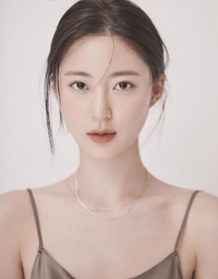 ‘룸앤’ 모델 성지영, 저스트엔터테인먼트와 전속 계약 본격 배우 활동