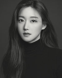 레인보우 출신 배우 오승아, 정웅인-송선미 등과 한솥밥