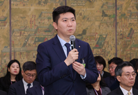 국회 문체위 첫 참석한 유승민 체육회장 “변화 주도하겠다”…정몽규 4선 인준 질의엔 “규정대로”