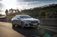 BMW 프리미엄 ‘뉴 i5 xDrive40’ 공개…412㎞ 주행가능에 30분 급속충전