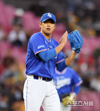 ‘승부조작→사기혐의’ 전 삼성 투수 윤성환, 징역 1년 6개월 선고… 푸른 에이스의 ‘몰락’