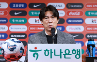 양현준·양민혁·엄지성 등 유럽파 ‘젊은 피’ 총동원한 홍명보 감독 “공격적이고 능동적인 모습 보고 싶다”[현장일문일답]