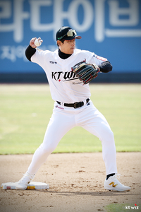 “길게 보고 결정했다” ‘베테랑’ 황재균 ‘2루수 실험’ 더 이상 없다→치열한 경쟁구도 다시 합류 [SS수원in]