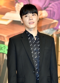 故 휘성, 영원히 기억될 목소리…유족 뜻 따라 조용히 장례 진행