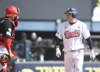 시속 150㎞에 방망이 두 동강 난 양의지, 애처로운 전력질주가 반가운 이유는? [SS 시선집중]