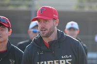 깨어난 KIA ‘외인 거포’ 위즈덤, 시범경기 첫 홈런 발사…‘ML 88홈런’ 면모 보여줄까 [SS시선집중]