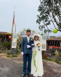 결혼식 올린 아이유, 비하인드 컷 깜짝 공개