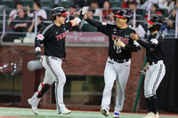 체감 ‘영하 4도’ 강추위→“출전 여부 선수에게 맡겼는데” LG 주전들이 자진 출전하는 이유 [SS문학in]