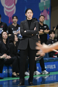 ‘女사령탑 최초 챔프전 승리’ 박정은 감독 “난 아직 부족해, 더 잘해야 한다” [SS승장]