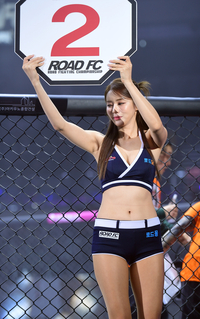 최강미모 안나경, 로드FC 072에서 매력 발산 중! [포토]