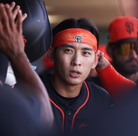 “앗, 허리” 개막전 앞두고 ‘특급관리’ 받는 이정후…건강이 최대 변수