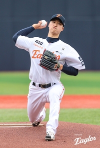 FA 이적생들, 시범경기 활약 어땠나…‘기대만발’부터 ‘개점휴업’까지 [시범경기 결산]